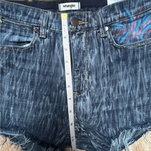 Wrangler Distressed Blue Jean Shorts - Picture 5 of 7